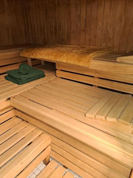 Schwarzwald-Traum Mit Pool Und Sauna Unterkirnach Exteriér fotografie