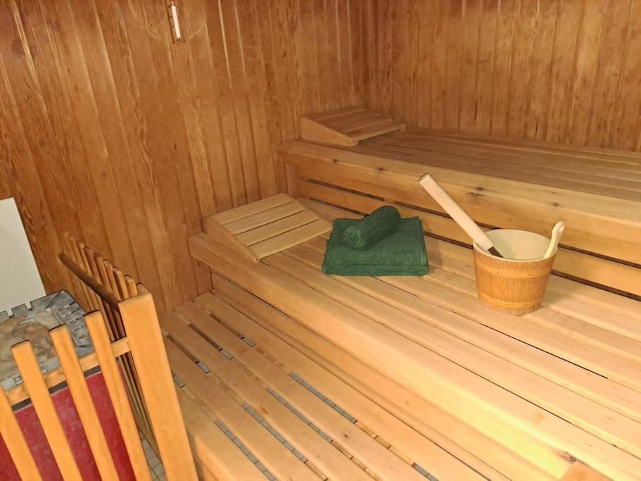 Schwarzwald-Traum Mit Pool Und Sauna Unterkirnach Exteriér fotografie